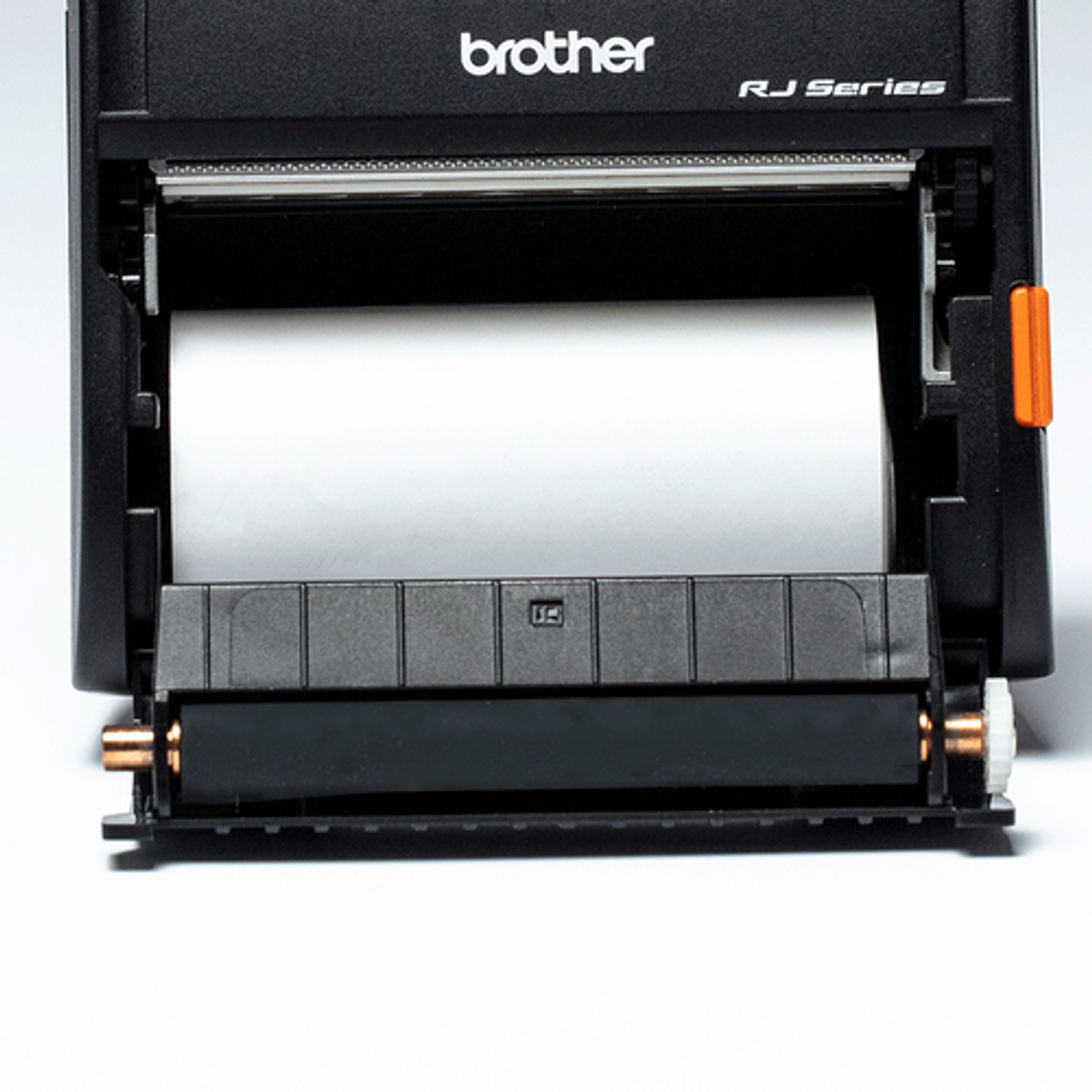 Papel térmico Brother Caja de 24 Rollos de Continuo 79mm X 14m - vista 2