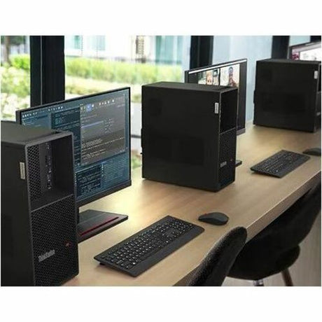 PC sobremesa Lenovo ThinkStation P3 Gen 2 30HT005RSP vista 4