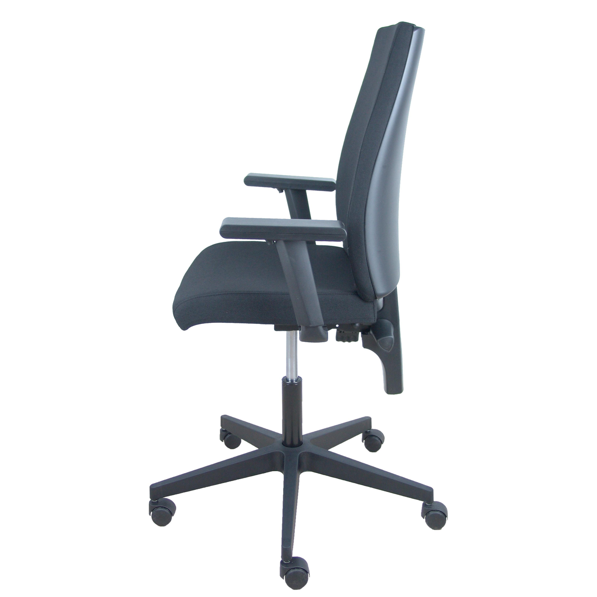 Silla de oficina Piqueras y Crespo I Aran - Brazos regulables · Brazos fijos - Negro